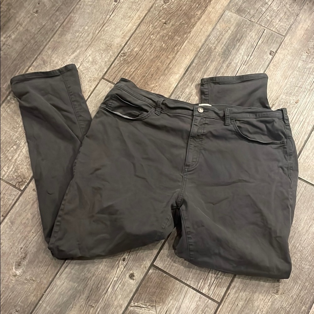 Flint and Tinder tapered fit pant